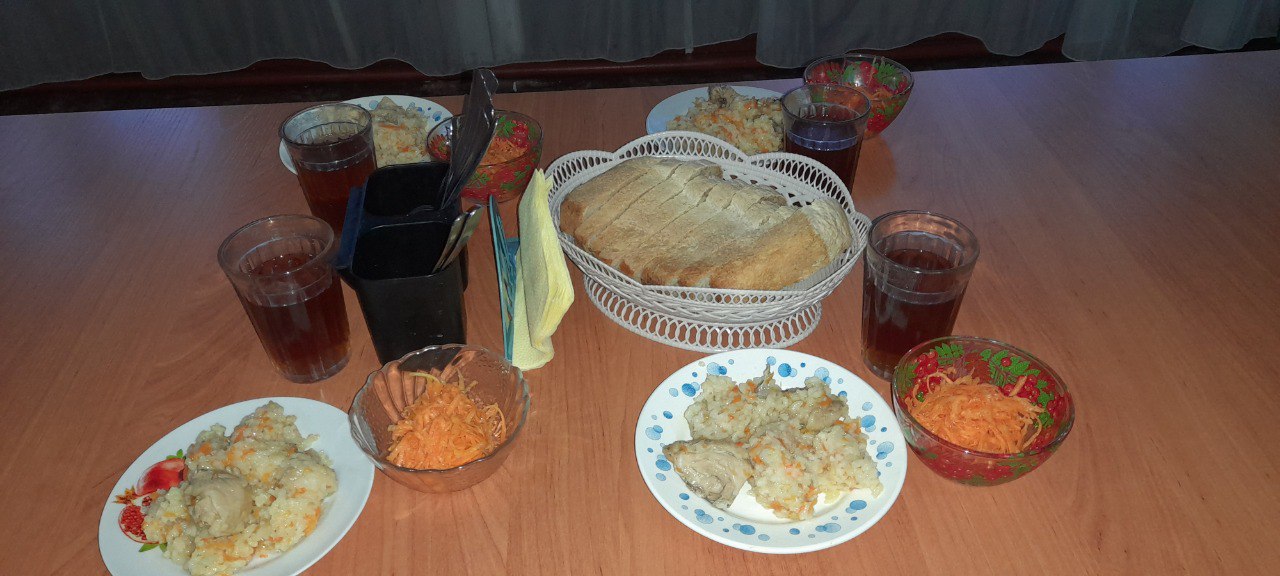 Школьный завтрак, Калинина, 6.