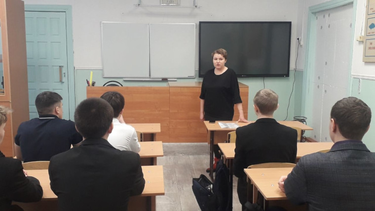 Профориентационная беседа с представителем военного комиссариата г. Тайшета, Тайшетского и Чунского районов.